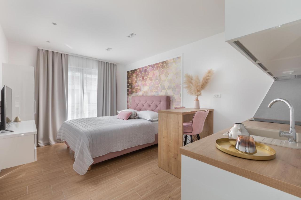 Ivmalu Apartments Tučepi Εξωτερικό φωτογραφία