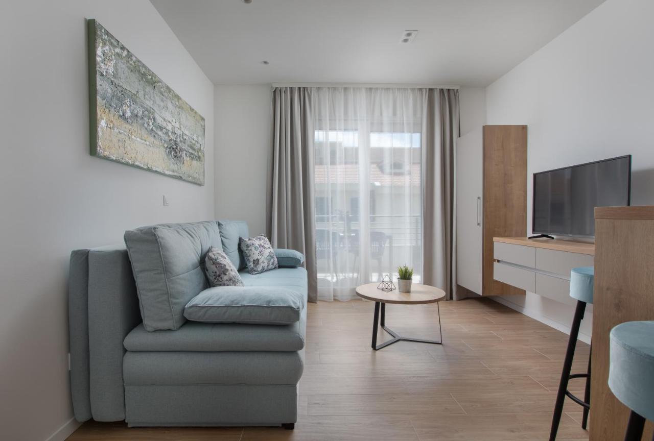 Ivmalu Apartments Tučepi Εξωτερικό φωτογραφία